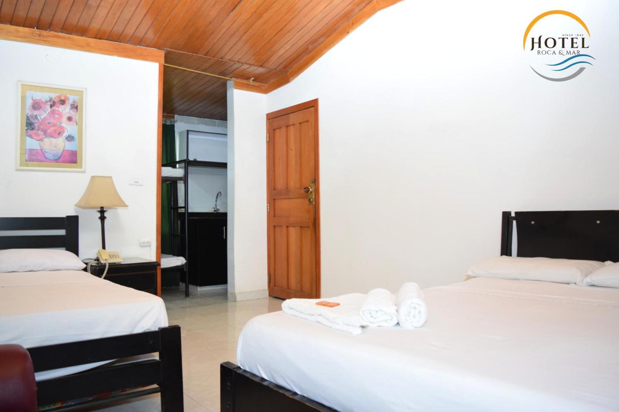 Hotel Roca & Mar ซันตามาร์ตา ภายนอก รูปภาพ