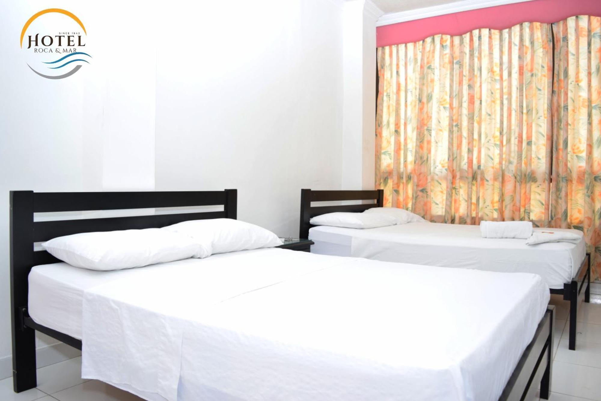Hotel Roca & Mar ซันตามาร์ตา ภายนอก รูปภาพ