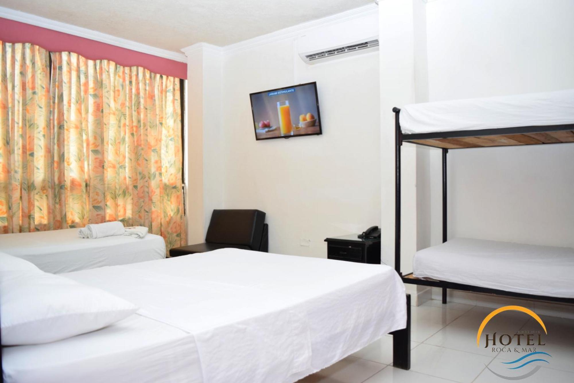 Hotel Roca & Mar ซันตามาร์ตา ภายนอก รูปภาพ